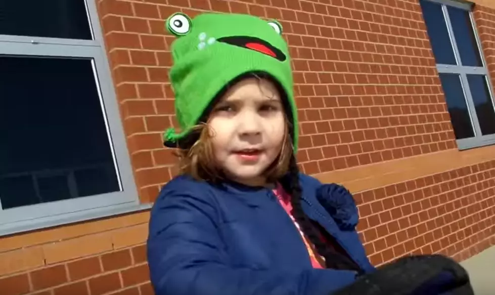 Little Girl Tries To Sell Her Brother To The Pet Store [VIDEO]