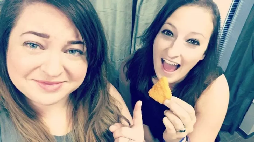 Karah Leigh Tries Taco Bell’s Naked Chicken Chips
