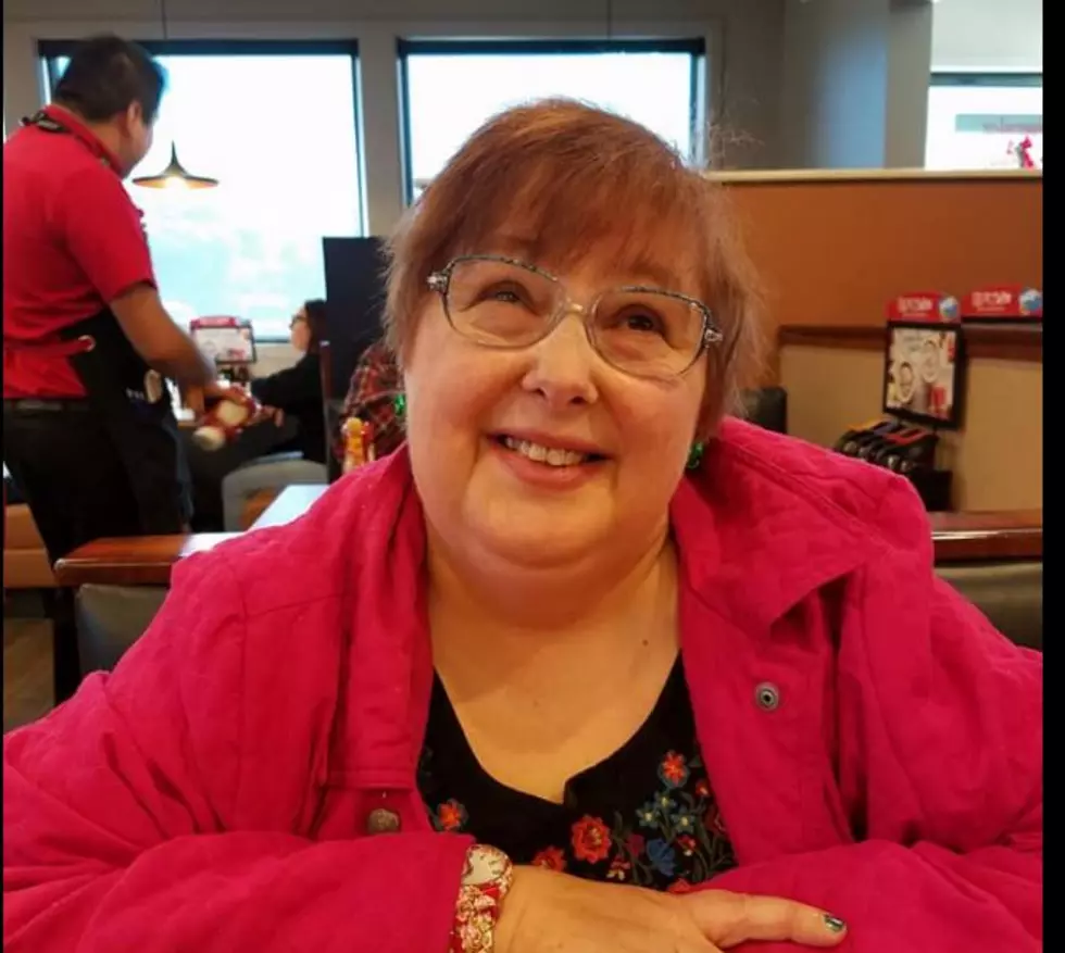 Lufkin Mall Sample Lady Needs A Nugget of Kindness
