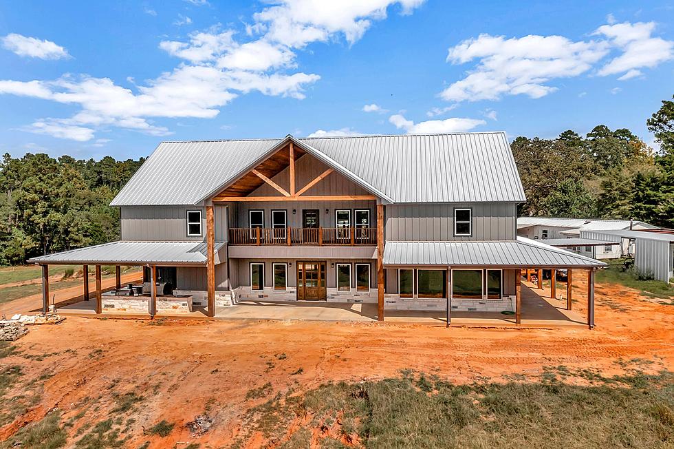 Must See Rural Retreat In Alto, Texas Is A Stunner