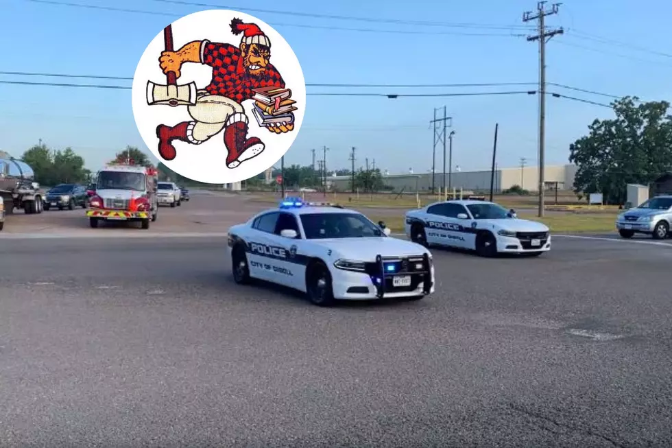 Diboll, Texas Seniors Get A Police Escort To School [VIDEO]
