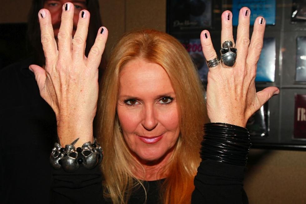 Lita Ford Reports She’s Having ‘Too Much Fun’ on Tour with Def Leppard and Poison