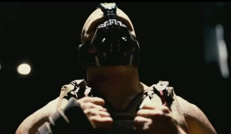 Batman is Back In &#8216;The Dark Knight Rises&#8217; [OFFICIAL TRAILER]