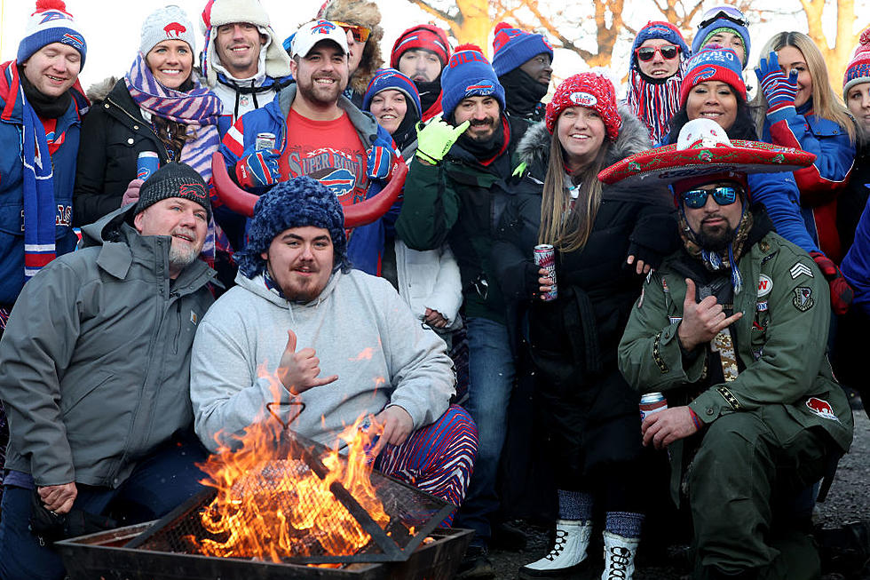 8 Drinks That Are Perfect For A Buffalo Bills Tailgate
