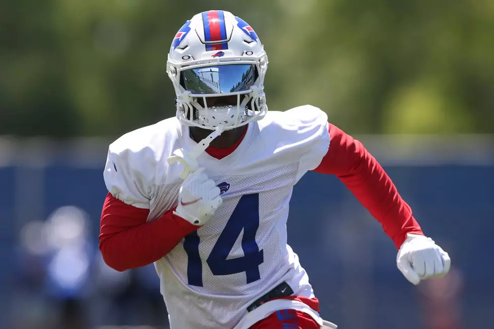 One-Handed Stefon Diggs Catch at Bills Camp Goes Viral [WATCH]