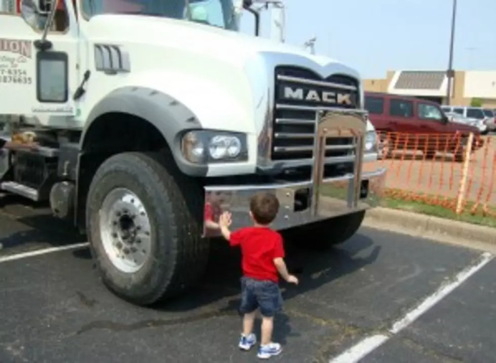 Junior League &#8216;Touch A Truck&#8217; At Central Mall Saturday