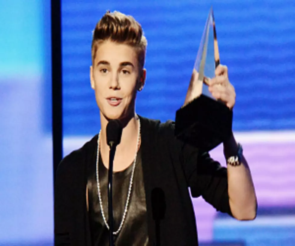 Justin Bieber Named Artist of the Year at 40th Anniversary American Music Awards