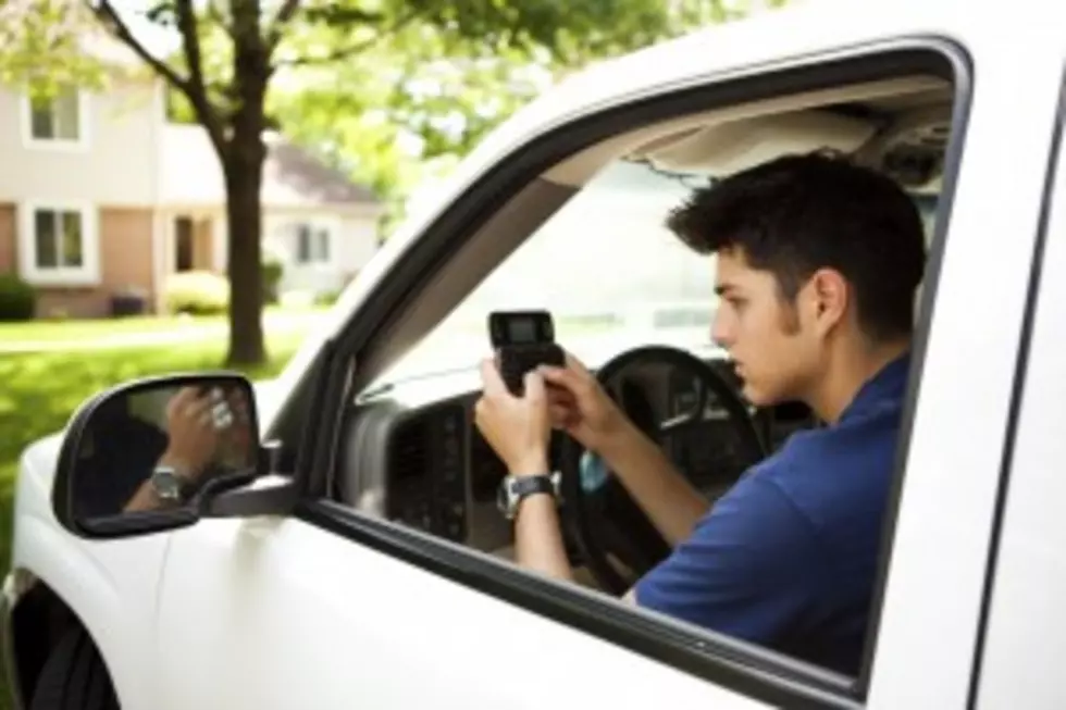 Are Teens who Text And Drive Really Dangerous?