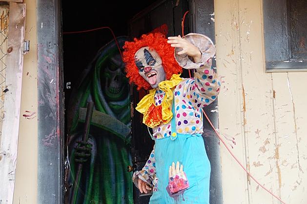 House of Horrors Haunted House &#8212; Giggles the Clown is Waiting for You