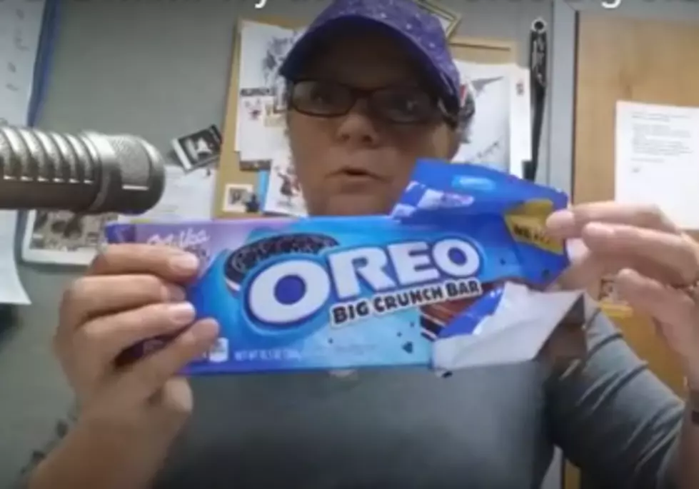 Wes and Mimi Try the New Oreo Big Crunch Bar