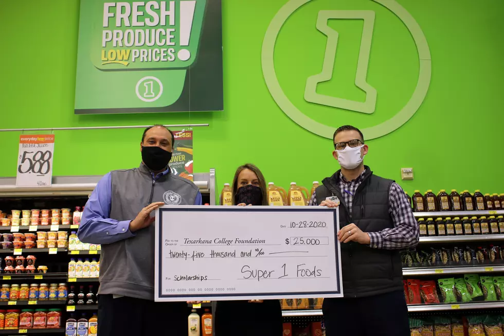 Super 1 Foods Gives $25,000 To Texarkana College Scholarship Fund