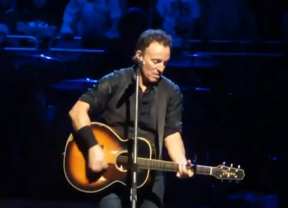 Springsteen Pays Tribute to Levon Helm [VIDEO]
