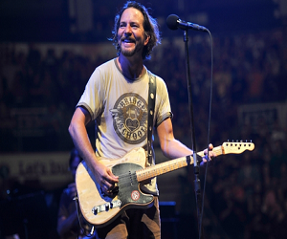 In The Upcoming Film, “Out of the Furnace”, Pearl Jam’s Eddie Vedder  Writing New Solo Track