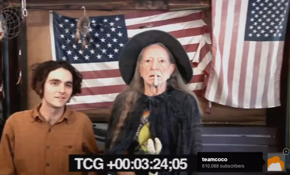 Willie Nelson Audition Tape for ‘The Hobbit’ [VIDEO]