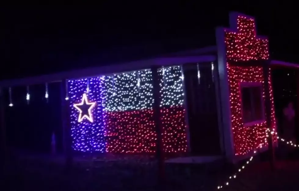 Take a Drive Through ‘Santa Land’ in Tyler Texas [VIDEO]