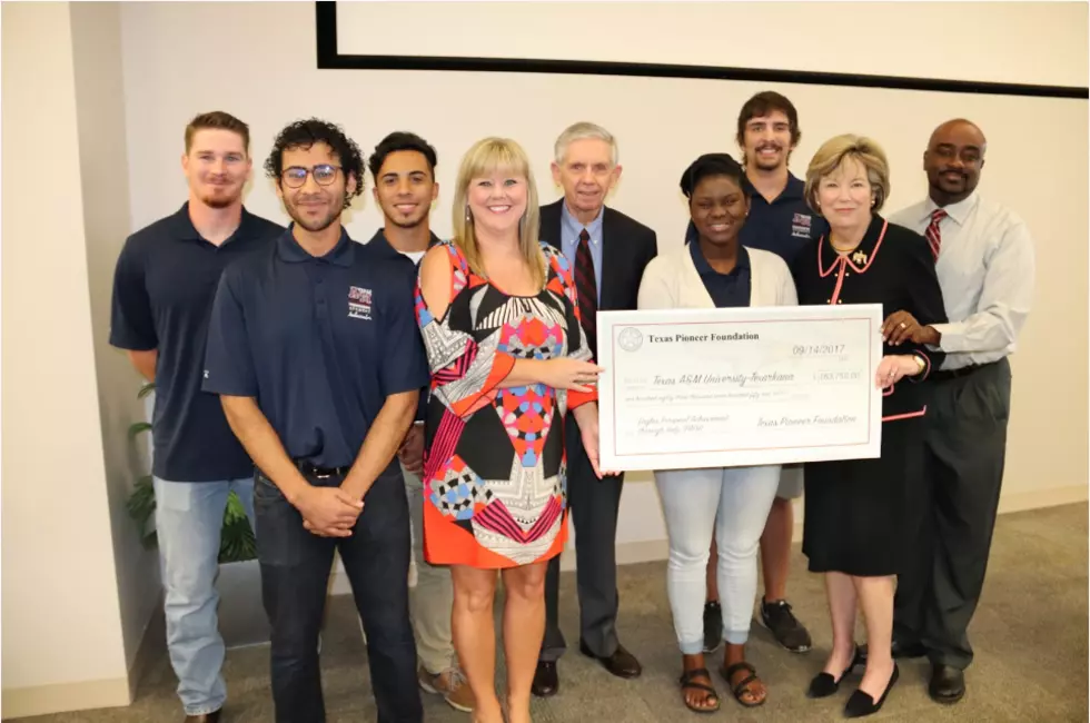 Texas Pioneer Foundation Donates Funds For African-American Mentoring Program at A&M-Texarkana