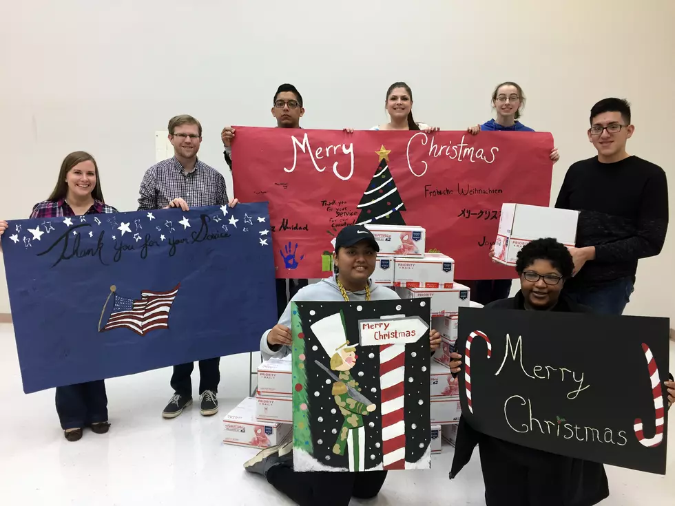 UofA Hope-Texarkana Fine Arts Club Provides Troops with Care Packages