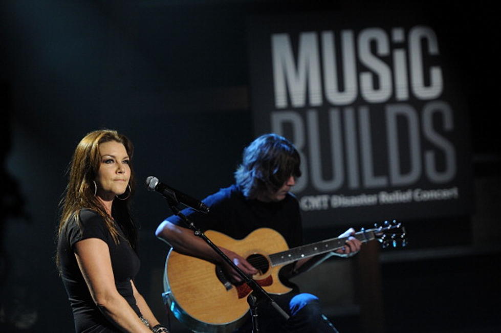 Gretchen Wilson Gets Keyed, Jimmy Buffet Promises Change – Today In Country Music History