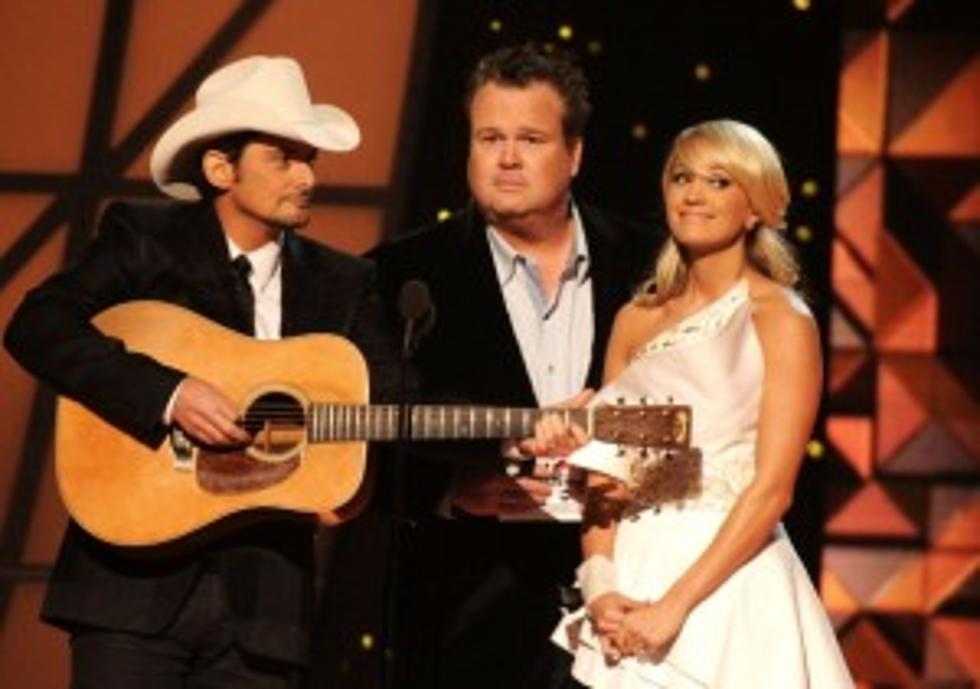 Johnny Lee Looks For Love, Brad Paisley Says &#8220;We Do&#8221; &#8211; Today In Country Music History [VIDEO]