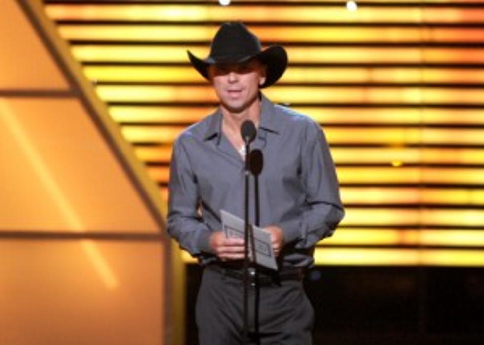 Kenny Chesney Enjoys The Good Stuff, Ricky Van Shelton Keeps It Simple &#8211; Today In Country Music History