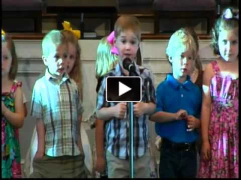 Kid recites Bible books, sings George Strait
