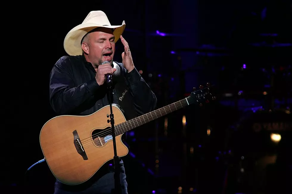 Throwback Thursday: This Garth Brooks Song Was #1 on This Day 25 Years Ago [VIDEO]