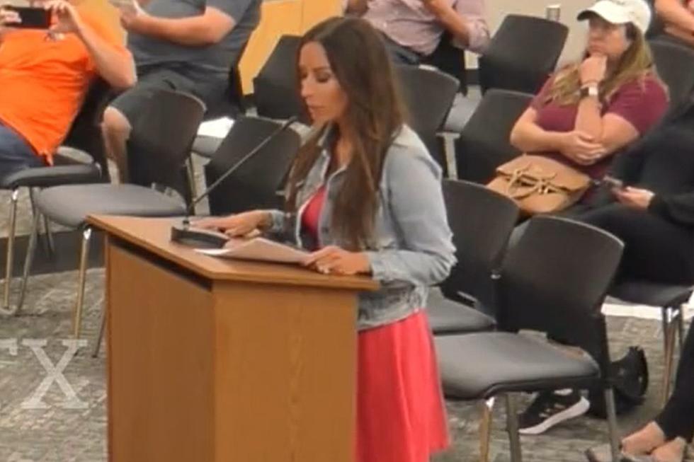 Woman Reads X-Rated Texas School Library Book at Board Meeting