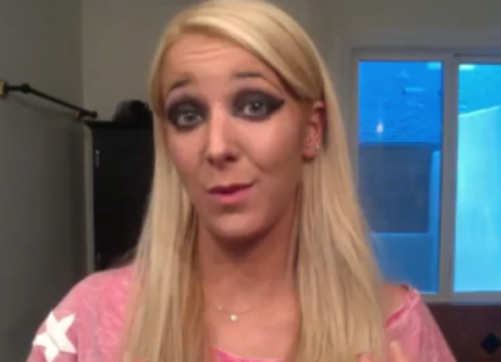 Jenna Marbles on What a Woman’s Makeup Means [NSFW VIDEO]