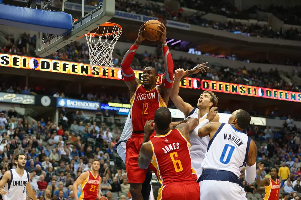Dwight Howard Fined Twenty Five Thousand Dollars for Throwing Ball at Mavs Fan [VIDEO]
