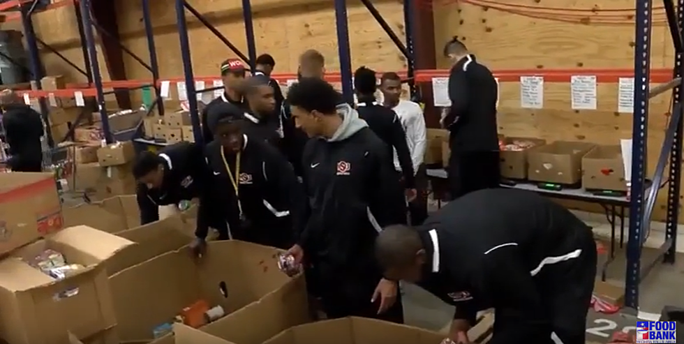 MSU Men’s Basketball Team Volunteers at Wichita Falls Food Bank [VIDEO]