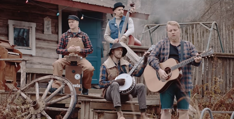 Steve N’ Seagulls Deliver Countrified Version of ‘November Rain’ [VIDEO]