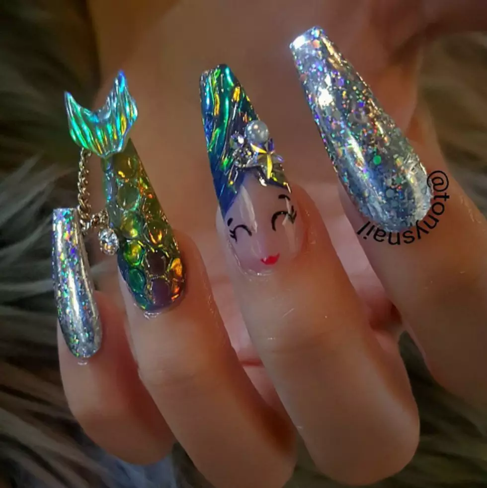 Wichita Falls Nail Salon Creates Most Unique Nails With Spinners and LED Lights