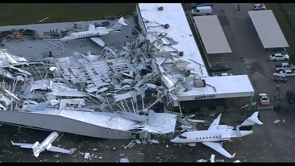 Crazy Texas Winds Actually Collapsed an Airport Hangar [VIDEO]