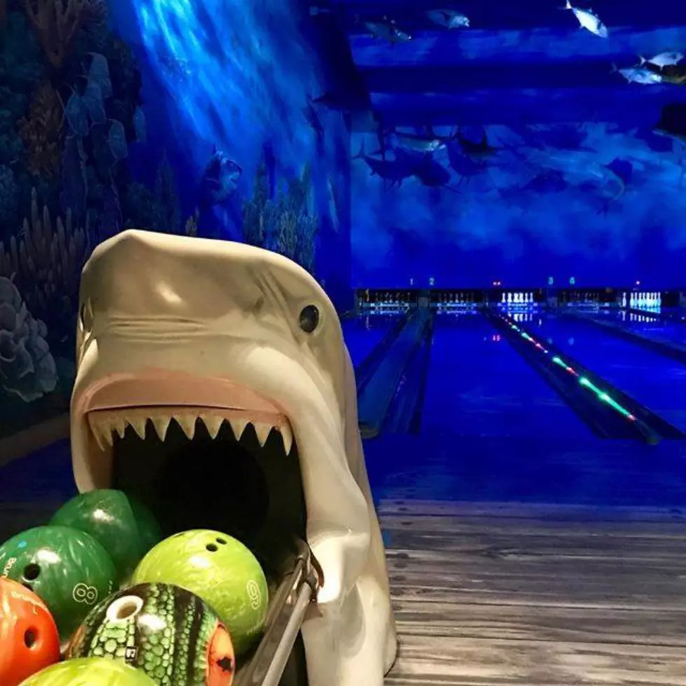 Check Out this Awesome Ocean Themed Bowling Alley in Texas
