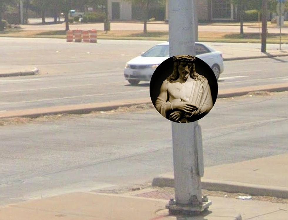 Is Jesus’ Image in a Street Light in Wichita Falls, Texas?
