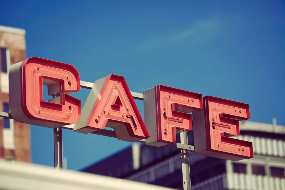This Classic Texas Café Serves the Best Blue-Plate Special