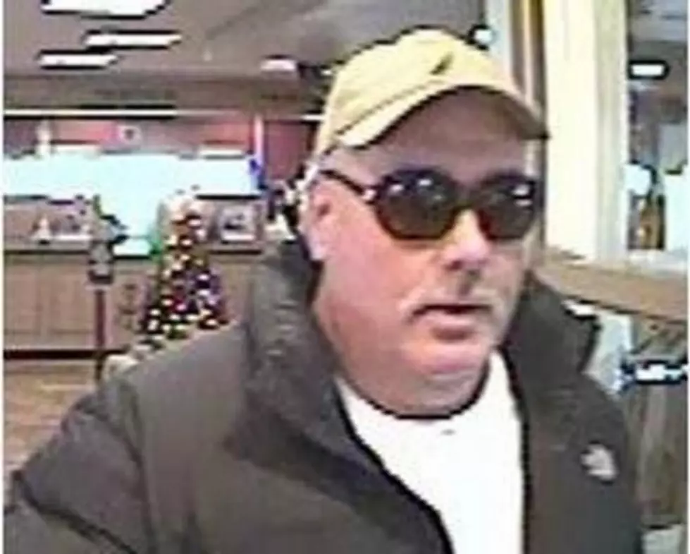 ‘Barrel Chested Bandit’ Wanted by FBI for Spree of Bank Robberies Across Texas, New Mexico, Arizona [PHOTOS]
