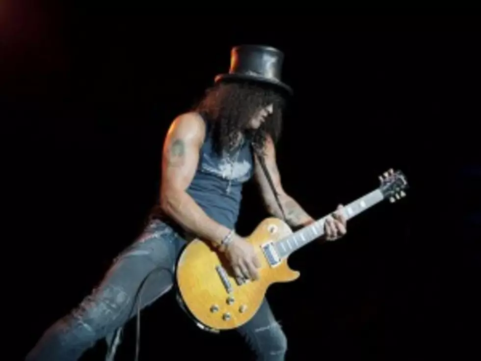 Go Behind the Scenes With Slash and Myles Kennedy