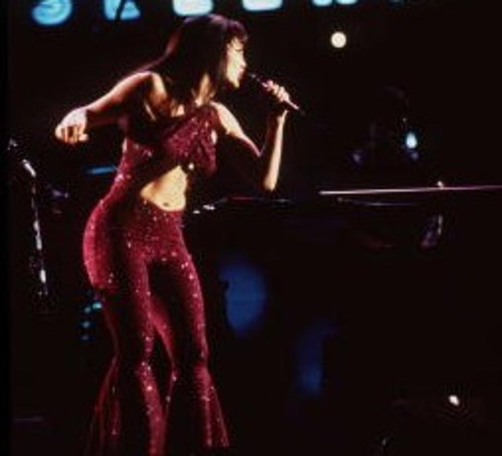 Father of Selena Sues Cruise Line For Illegally Using Her Likeness