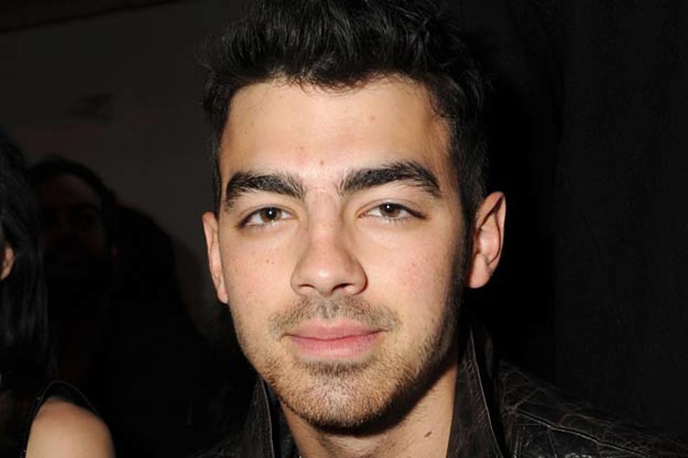 Joe Jonas Dating Sports Illustrated Model