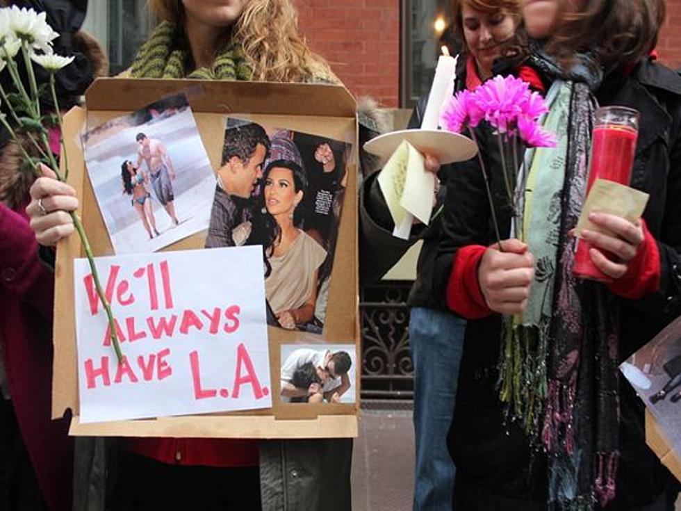 Crowd Holds Vigil Commemorating Death of Kim Kardashian’s Marriage at NYC’s Dash Boutique [PHOTOS]