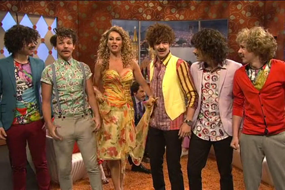 One Direction Steals Sofia Vergara’s Spotlight on ‘Saturday Night Live’