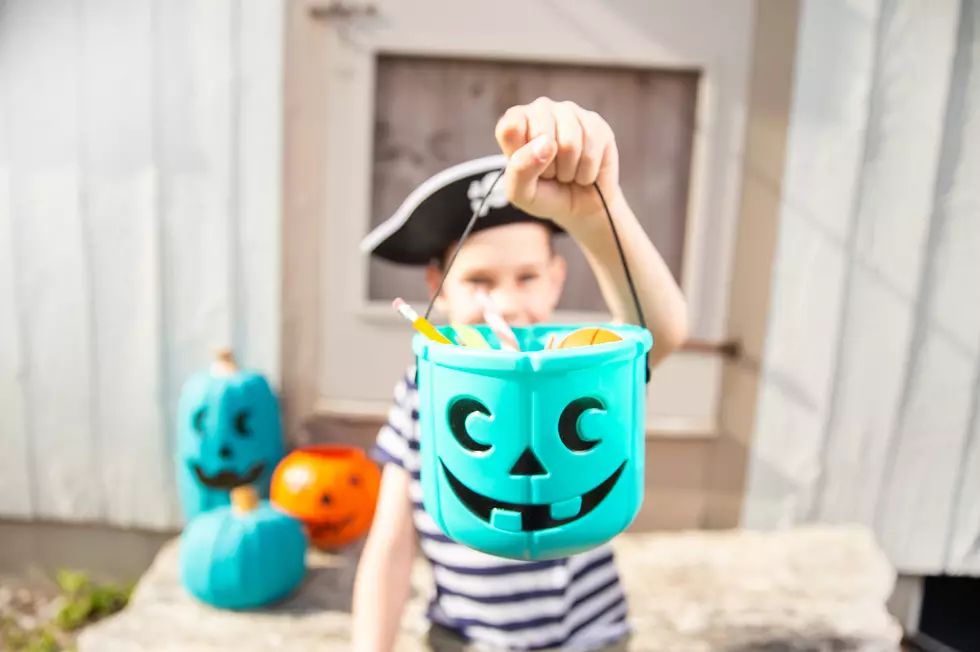 Teal Pumpkins and Buckets: How Some Are Hoping To Trick-Or-Treat