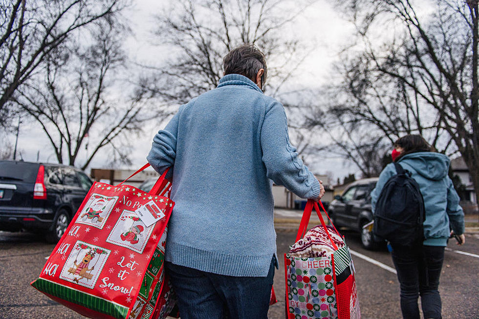 When Do Texans Start Christmas Shopping? The Answer Is Surprising.