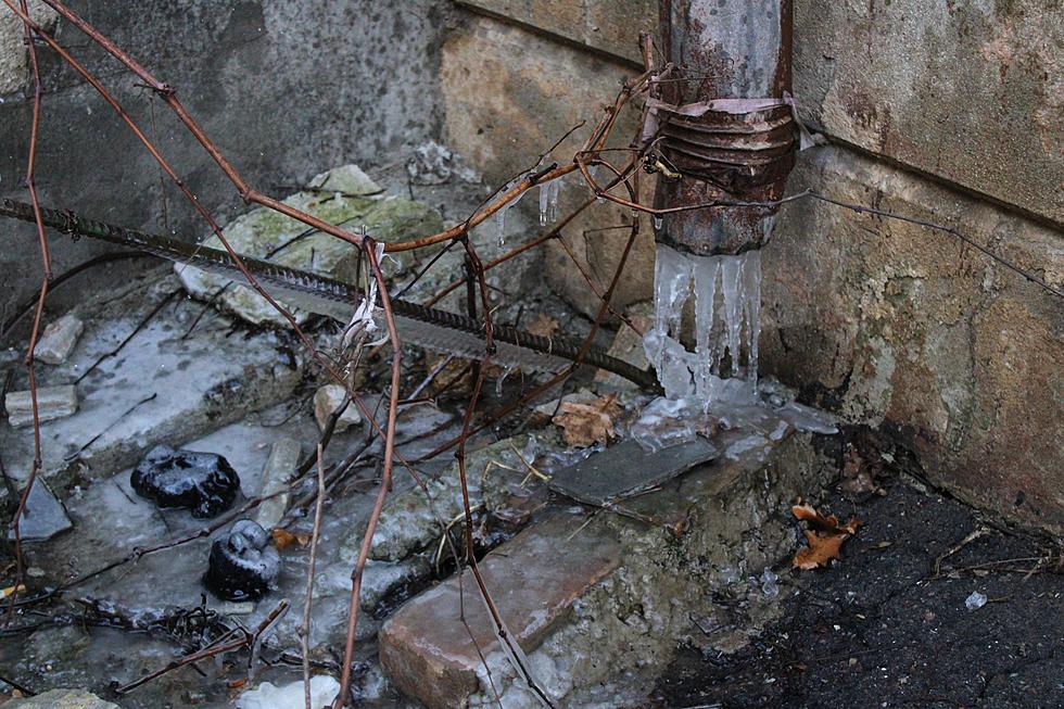 Here's How To Unfreeze Your Pipes During Texas Cold Spell
