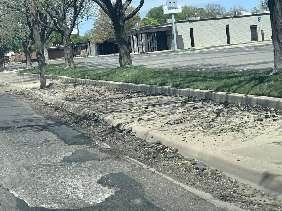 [UPDATE] Massive Amarillo Street Pothole Already Has Improvements