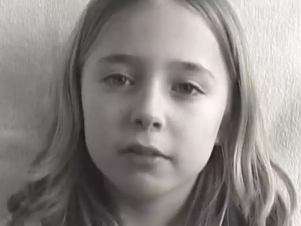 Dad Videos His Daughter Every Week For 14 Years; The Result Is Amazing [VIDEO]