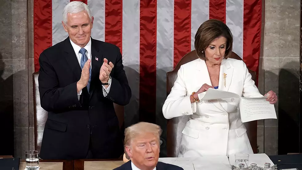 Watch as Speaker Pelosi Rips Up President&#8217;s Speech