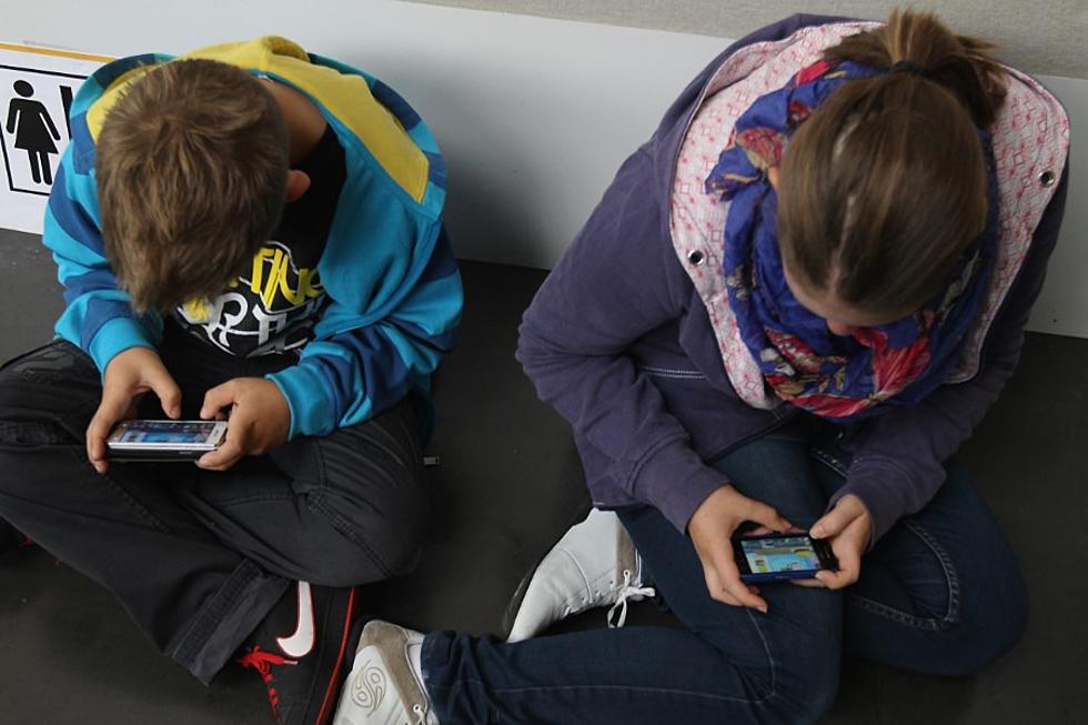 Are You Addicted to Your Phone? Are You Brave Enough to Take the Test?