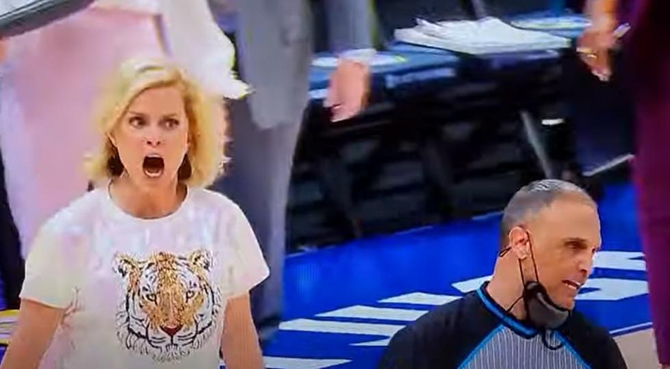 LSU’s Kim Mulkey Loses Her Mind on Referee After a Terrible Call